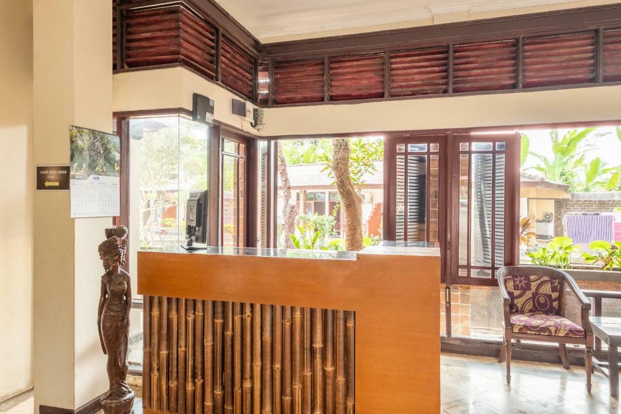 Oyo 951 Cempaka Ratu Beach Resort Сукабуми Экстерьер фото
